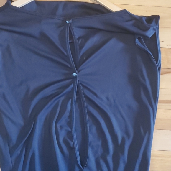 Fun & Drapy Open-Backed Shirt - Picture 2 of 3